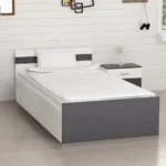 Windsor Bedroom | دولاب كبير + سرير سوبر كينج أو 2 سرير 120 | ضمان 10 سنوات غرفة نوم Windsor Bedroom بتصميم فاخر، سرير تنجيد فاخر ومريح، دولاب كبير، 2 كومود، وتسريحة أو مكتب. ضمان 10 سنوات. استمتع بالفخامة مع Windsor Bedroom، سرير تنجيد فاخر ومريح، دولاب كبير، 2 كومود، وتسريحة أو مكتب. ضمان 10 سنوات.