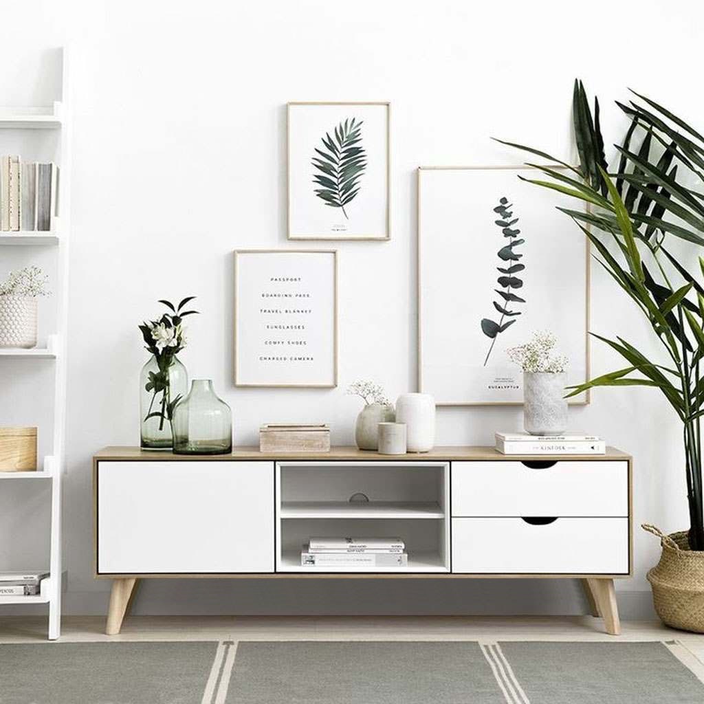 Edge TV Unit | وحدة تليفزيون خشب كونتر مع Soft Close وحدة Edge TV Unit تشمل أرجل زان طبيعي، مفصلات Soft Close، وأكسسوارات إيطالي. تصميم عملي وفاخر لغرف المعيشة. راحة وفخامة Edge TV Unit، خشب كونتر، مفصلات Soft Close، أرجل زان طبيعي، وأكسسوارات إيطالي مميزة.