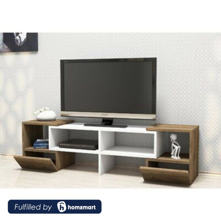 Horizon TV Unit | وحدة تليفزيون خشب كونتر Soft Close وأرجل زان طبيعي Horizon TV Unit مع أكسسوارات إيطالي ومفصلات Soft Close وأرجل زان طبيعي. تصميم عصري وأنيق مع تخزين عملي لكل الأجهزة والديكور.